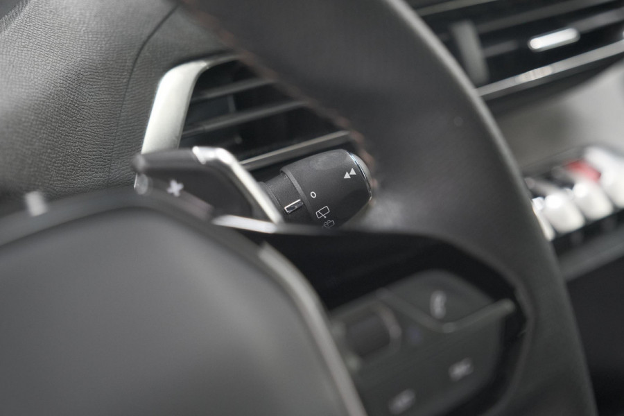 Peugeot 3008 PureTech 130 EAT8 GT | Adaptieve Cruise Control | Camera | Navigatie | Apple Carplay