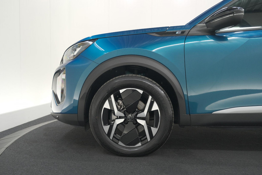 Peugeot e-2008 EV Allure 54 kWh | SOH 97,4% | 11 KW Lader | Apple Carplay | Parkeersensoren