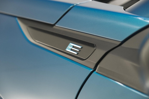 Peugeot e-2008 EV Allure 54 kWh | SOH 97,4% | 11 KW Lader | Apple Carplay | Parkeersensoren