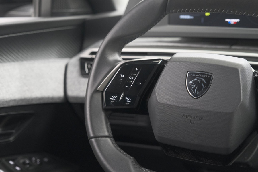 Peugeot 5008 1.2 Hybrid 136 Allure 7p | Camera | Apple CarPlay | Airco Separaat Achter | Keyless Entry