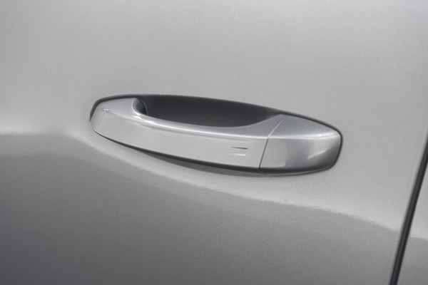 Peugeot 5008 1.2 Hybrid 136 Allure 7p | Camera | Apple CarPlay | Airco Separaat Achter | Keyless Entry