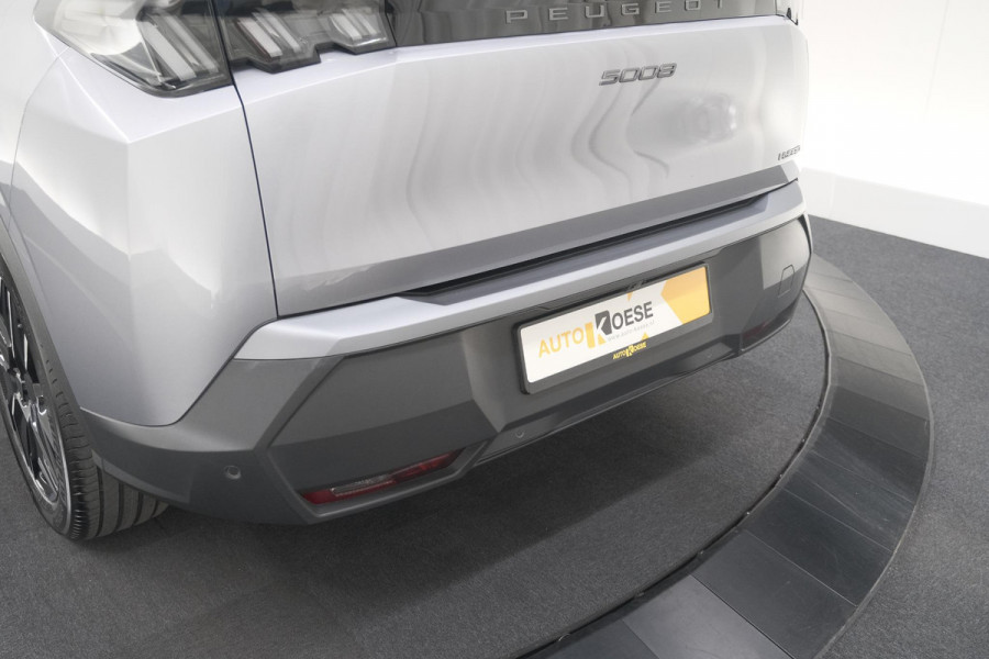 Peugeot 5008 1.2 Hybrid 136 Allure 7p | Camera | Apple CarPlay | Airco Separaat Achter | Keyless Entry