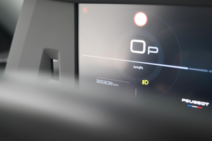 Peugeot 5008 1.2 Hybrid 136 Allure 7p | Camera | Apple CarPlay | Airco Separaat Achter | Keyless Entry