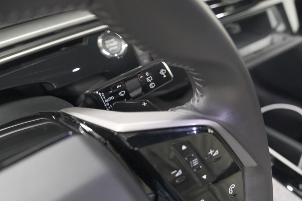 Peugeot 5008 1.2 Hybrid 136 Allure 7p | Camera | Apple CarPlay | Airco Separaat Achter | Keyless Entry