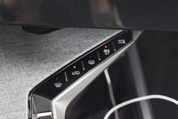 Peugeot 5008 1.2 Hybrid 136 Allure 7p | Camera | Apple CarPlay | Airco Separaat Achter | Keyless Entry