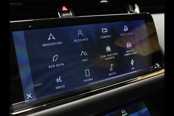 Land Rover Range Rover Evoque 1.5 P300e AWD R-Dynamic SE [SCHUIFKANTELDAK, MEMORY SEATS, APPLE CARPLAY, ANDROID, LED, ELEKTRISCHE ACHTERKLEP, PARKEER ASSISTENT, PDC V+A, CRUISE CONTROL, DIGITAL DASH, NAVIGATIE, CLIMATE CONTROL, KEYLESS START, 20" L
