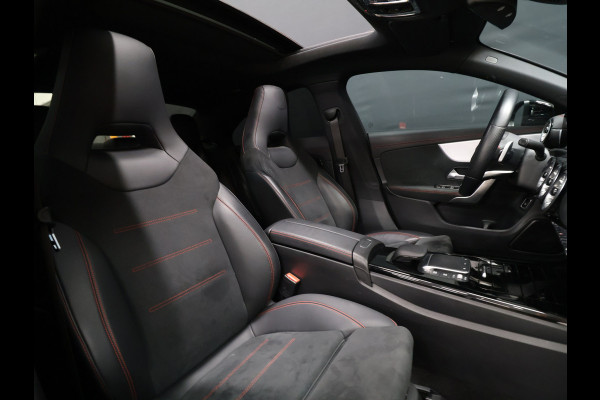 Mercedes-Benz CLA-Klasse 200 Business Solution AMG [SCHUIFKANTELDAK, AMG PAKKET, APPLE CARPLAY, ANDROID, WIDESCREEN COCKPIT, STOELVERWARMING, CAMERA, SFEERVERLICHTING, MULTIBEAM LED, PDC V+A, CRUISE CONTROL, NAVIGATIE, KEYLESS, CLIMATE CONTRO