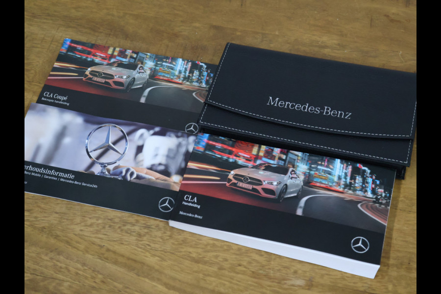 Mercedes-Benz CLA-Klasse 200 Business Solution AMG [SCHUIFKANTELDAK, AMG PAKKET, APPLE CARPLAY, ANDROID, WIDESCREEN COCKPIT, STOELVERWARMING, CAMERA, SFEERVERLICHTING, MULTIBEAM LED, PDC V+A, CRUISE CONTROL, NAVIGATIE, KEYLESS, CLIMATE CONTRO