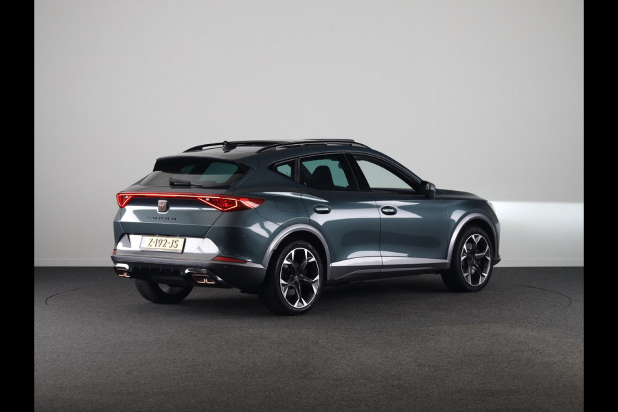 CUPRA Formentor 1.4 e-Hybrid VZ Performance 245pk | SOH 94,9% | Panoramadak | 19 inch Lichtmetalen velgen | Dode hoek detectie | Adaptieve cruise controle