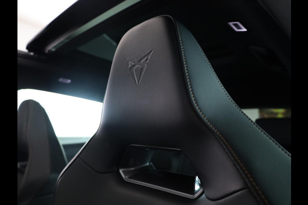 CUPRA Formentor 1.4 e-Hybrid VZ Performance 245pk | SOH 94,9% | Panoramadak | 19 inch Lichtmetalen velgen | Dode hoek detectie | Adaptieve cruise controle