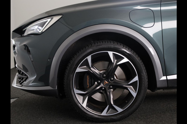CUPRA Formentor 1.4 e-Hybrid VZ Performance 245pk | SOH 94,9% | Panoramadak | 19 inch Lichtmetalen velgen | Dode hoek detectie | Adaptieve cruise controle