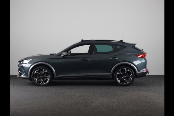 CUPRA Formentor 1.4 e-Hybrid VZ Performance 245pk | SOH 94,9% | Panoramadak | 19 inch Lichtmetalen velgen | Dode hoek detectie | Adaptieve cruise controle
