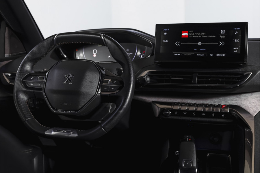 Peugeot 3008 1.2 PureTech Blue Lease GT 131 PK | black pakket | S/K-Panodak | Dig. Cockpit | Adapt. Cruise | Stoelverw. | PDC | Camera | NAV + App. Connect | ECC | Elek. Klep | LM 19" |