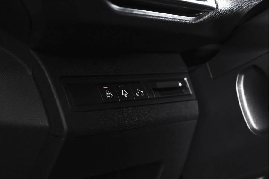Peugeot 3008 1.2 PureTech Blue Lease GT 131 PK | black pakket | S/K-Panodak | Dig. Cockpit | Adapt. Cruise | Stoelverw. | PDC | Camera | NAV + App. Connect | ECC | Elek. Klep | LM 19" |