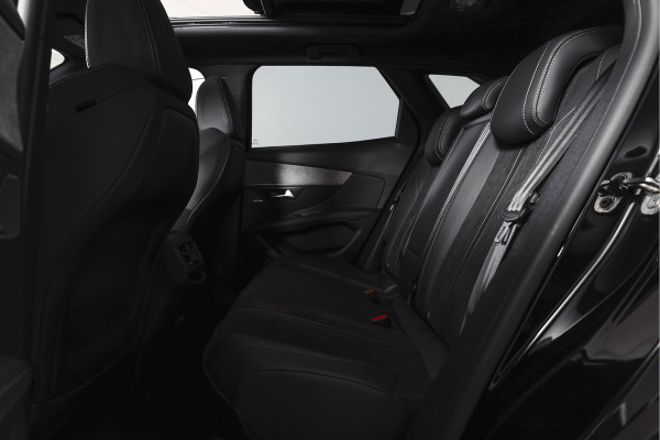 Peugeot 3008 1.2 PureTech Blue Lease GT 131 PK | black pakket | S/K-Panodak | Dig. Cockpit | Adapt. Cruise | Stoelverw. | PDC | Camera | NAV + App. Connect | ECC | Elek. Klep | LM 19" |
