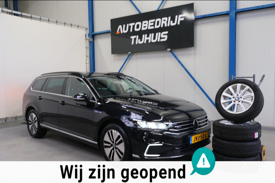 Volkswagen Passat Variant 1.4 TSI PHEV GTE Business - SOH 99% Cruise, Camera, Camera, Massage stoelen