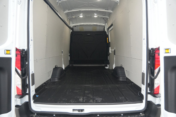 Ford Transit 350 2.0 TDCI L4H3 Trend RWD 130pk - Navi - PDC - Stoelverwarming - Elektr. bestuurdersstoel - Rijklaar