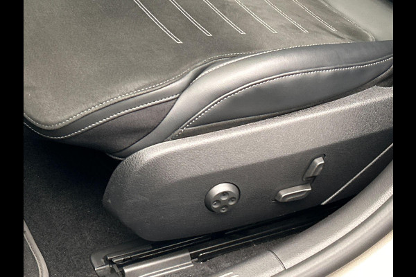 Mercedes-Benz C-Klasse 180 AMG Line | Pano/Dak | Burmester | Leder/Alcantara | Camera