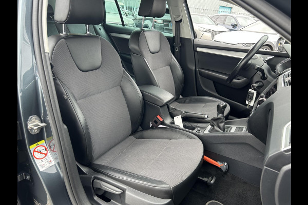 Škoda Octavia Combi 1.0 TSI 115PK Greentech Business Edition NL-AUTO | NAVI | LEDER
