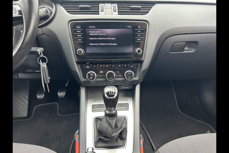 Škoda Octavia Combi 1.0 TSI 115PK Greentech Business Edition NL-AUTO | NAVI | LEDER