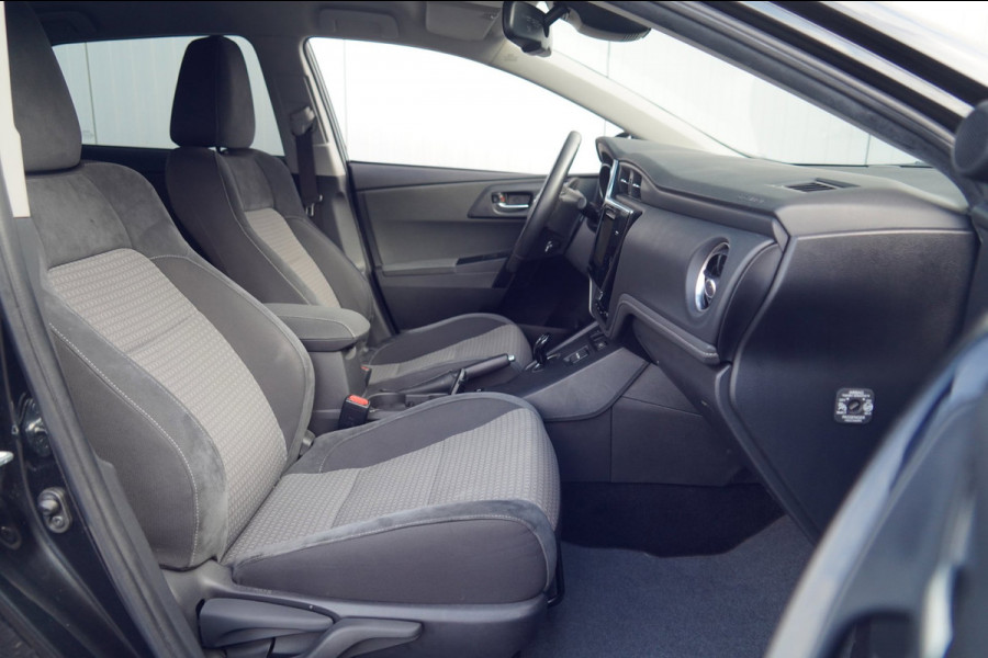 Toyota Auris 1.8 Hybrid Business Plus / 90dkm NAP / Navi / Cruise / Fietsenhaak / Climate Control