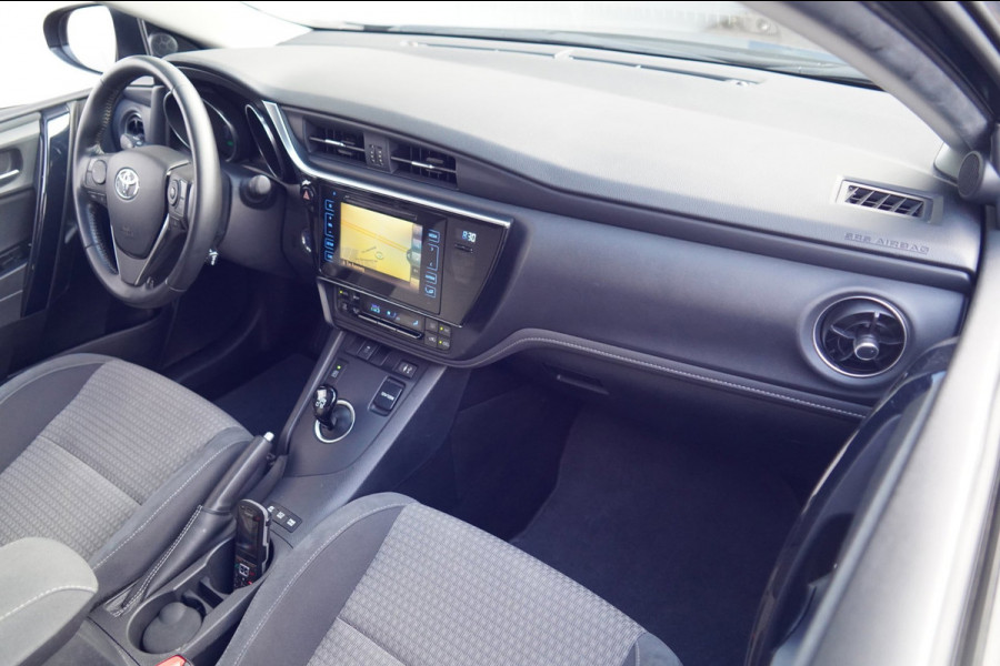 Toyota Auris 1.8 Hybrid Business Plus / 90dkm NAP / Navi / Cruise / Fietsenhaak / Climate Control