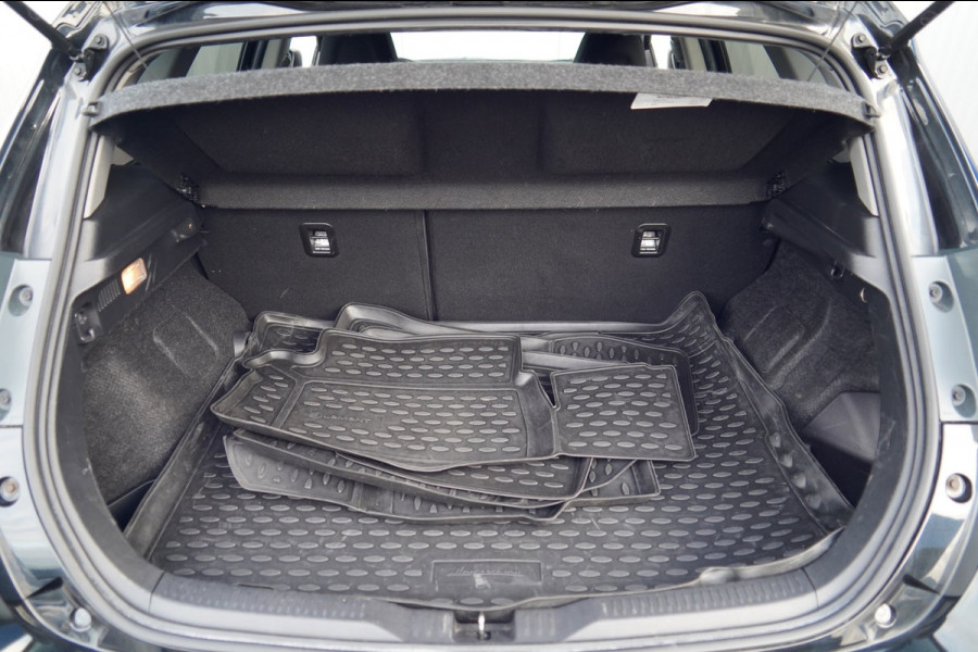Toyota Auris 1.8 Hybrid Business Plus / 90dkm NAP / Navi / Cruise / Fietsenhaak / Climate Control