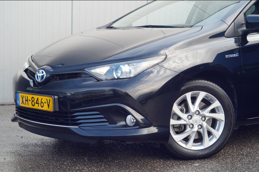 Toyota Auris 1.8 Hybrid Business Plus / 90dkm NAP / Navi / Cruise / Fietsenhaak / Climate Control