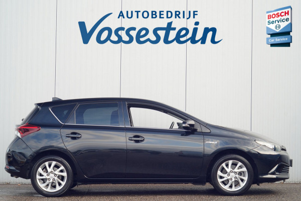 Toyota Auris 1.8 Hybrid Business Plus / 90dkm NAP / Navi / Cruise / Fietsenhaak / Climate Control