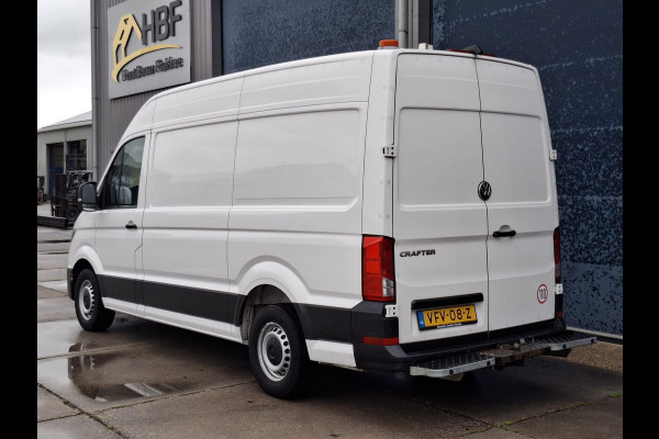 Volkswagen Crafter 35 2.0 TDI L3H3 EL Highline AIRCO / CRUISE CONTROLE / TREKHAAK / NAVI / CARPLAY