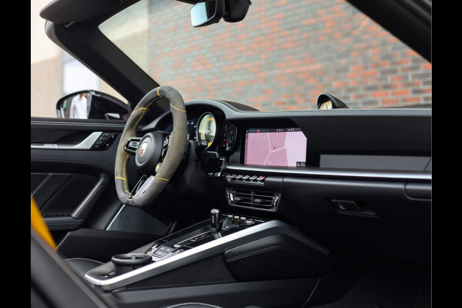 Porsche 911 Cabrio 3.8 Turbo S | PASM - PCCB - Burmester
