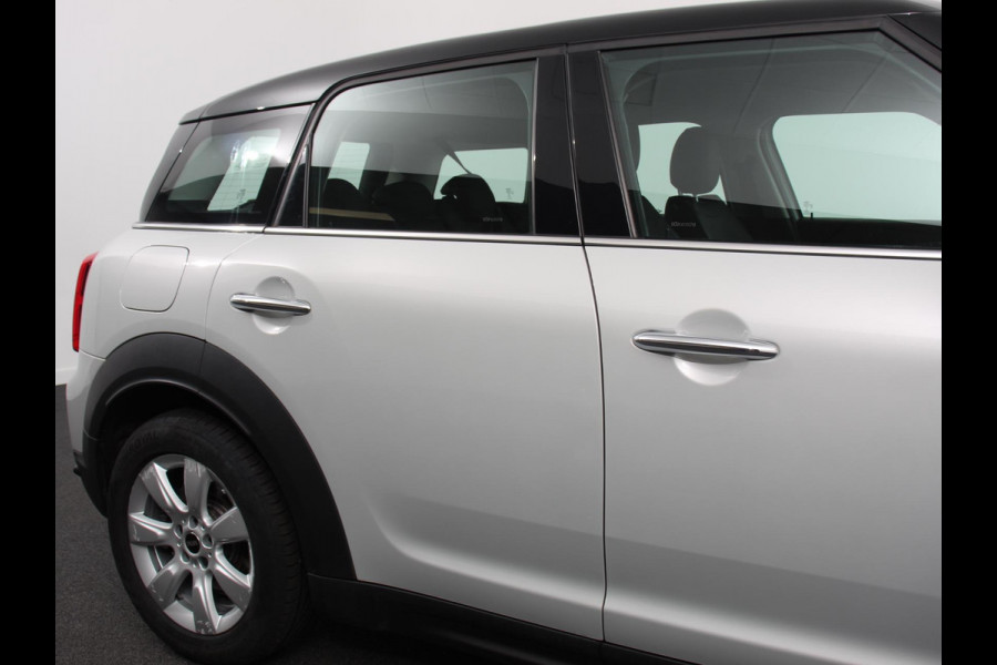 MINI Countryman 1.5 Cooper S E ALL4 PHEV Navigatie Climate Control Lichtmetalen Velgen Led