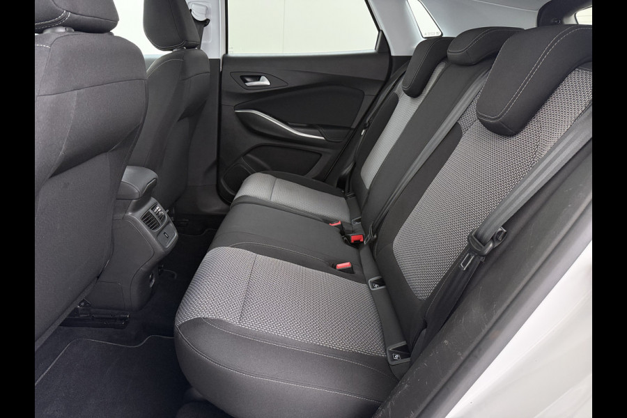 Opel Grandland X Turbo 131PK Navi Apple Carplay Android Auto Airco Cruise Control Business Edition Regen-Lichtsensor Isofix Bluetooth Grootlicht-assistent Privacy Glas Led Lmv 17" Lane Assist Origineel Nederlandse Auto