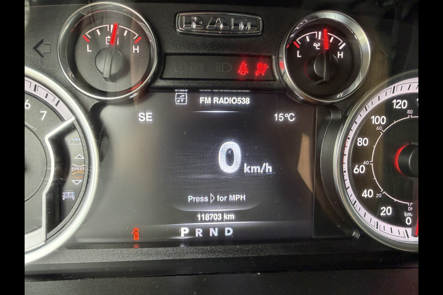 Dodge Ram 1500 CLASSIC 4x4 / Prins LPG / luchtvering achter / trekhaak 3500 kg / 5 persoons / lease vanaf € 619 / cruise en climate control / navigatie / vaste prijs rijklaar € 37.750 ex btw