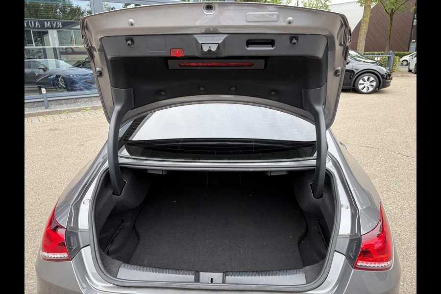 Mercedes-Benz CLA-Klasse 250 e Business Solution AMG AMG | COMPLEET ONDERHOUDEN | SFEERVERLICHTING | STOELVERWARMING | ACHTERUITRIJCAMERA | RIJKLAARPRIJS | 12 MND BOVAG GARANTIE