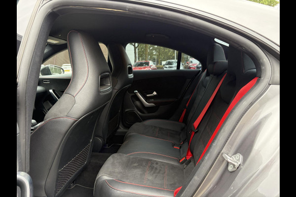 Mercedes-Benz CLA-Klasse 250 e Business Solution AMG AMG | COMPLEET ONDERHOUDEN | SFEERVERLICHTING | STOELVERWARMING | ACHTERUITRIJCAMERA | RIJKLAARPRIJS | 12 MND BOVAG GARANTIE