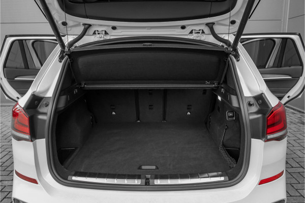 BMW X1 xDrive25e M-Sport Pano ACC Trekhaak SOH 90% 19"