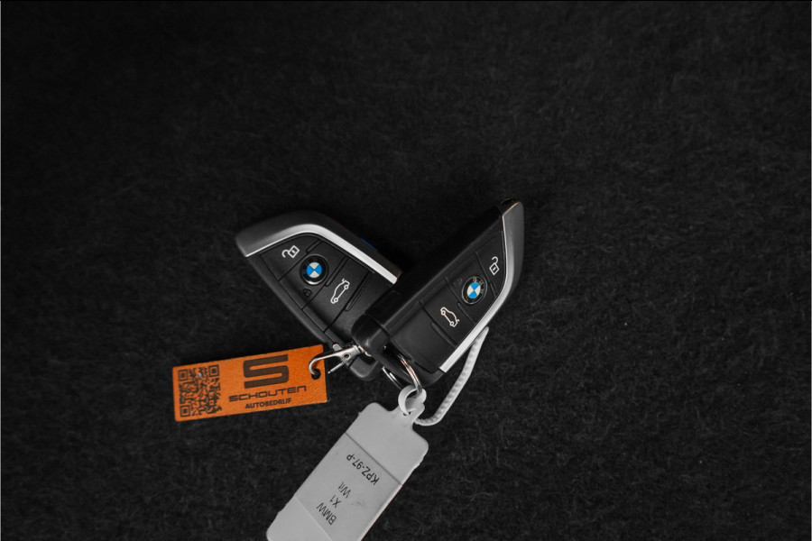 BMW X1 xDrive25e M-Sport Pano ACC Trekhaak SOH 90% 19"