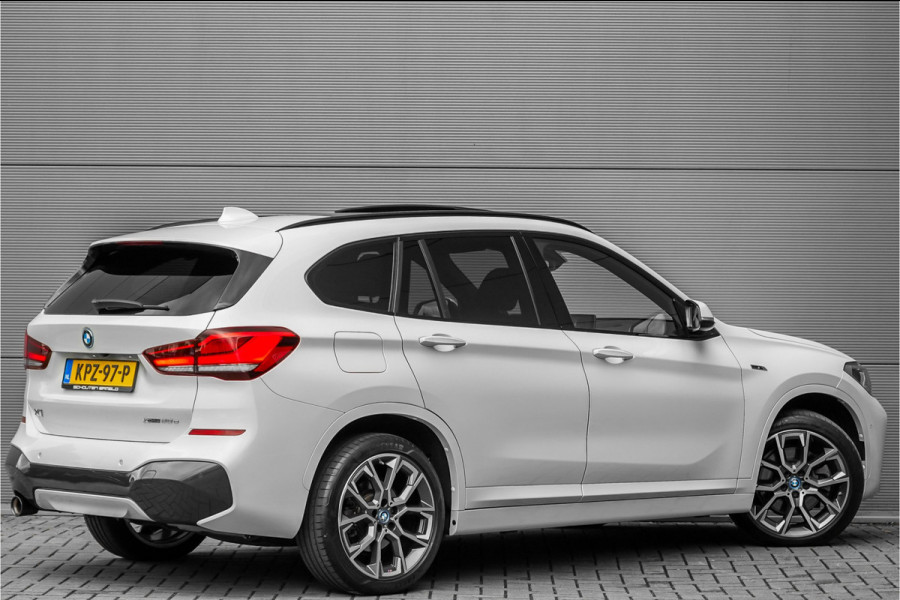 BMW X1 xDrive25e M-Sport Pano ACC Trekhaak SOH 90% 19"