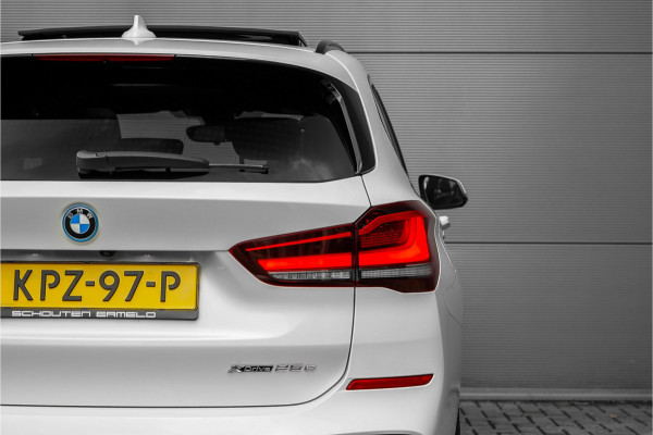 BMW X1 xDrive25e M-Sport Pano ACC Trekhaak SOH 90% 19"