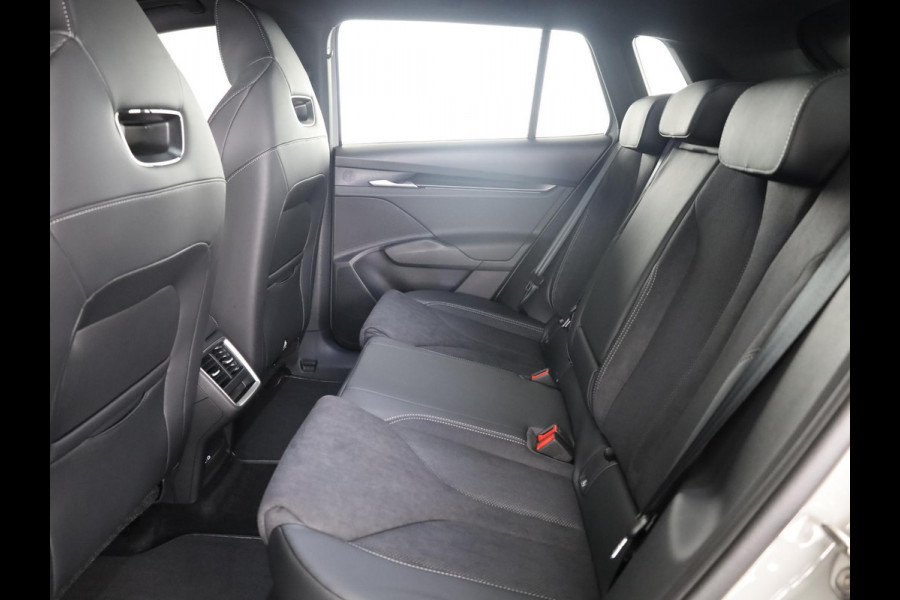Škoda Elroq 85 Sportline | Travel Assist | 20" lichtmetaal | stoel- en stuurverwarming | Keyless entry |