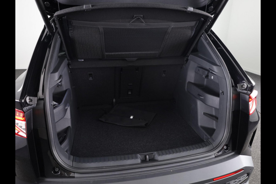 Škoda Elroq 85 Sportline | Trekhaak | elektr. achterklep | Matrix LED | Travel Assist | Stuur - en stoelverwarming |