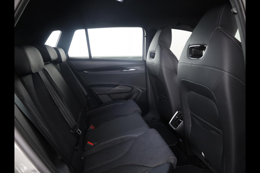 Škoda Elroq 85 Sportline | Travel Assist | 20" lichtmetaal | stoel- en stuurverwarming | Keyless entry |