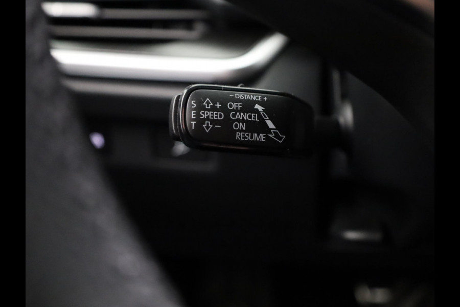 Škoda Elroq 85 Sportline | Travel Assist | 20" lichtmetaal | stoel- en stuurverwarming | Keyless entry |
