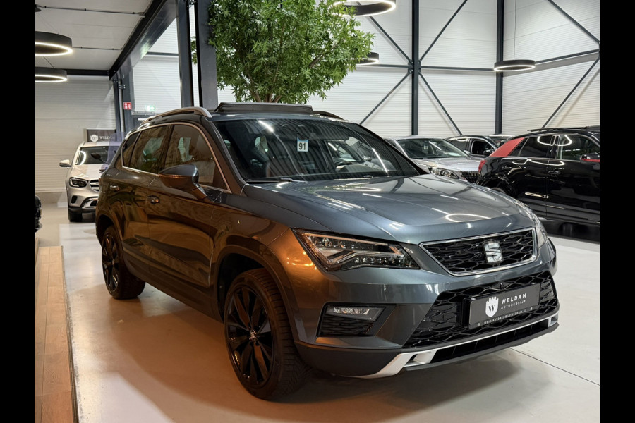 Seat Ateca 1.5 TSI Xcellence|Pano|Alcantara|19" Zwarte Velgen|360° Camera|Keyless|Sfeerverlichting|Virtueel Cockpit|Rijklaar