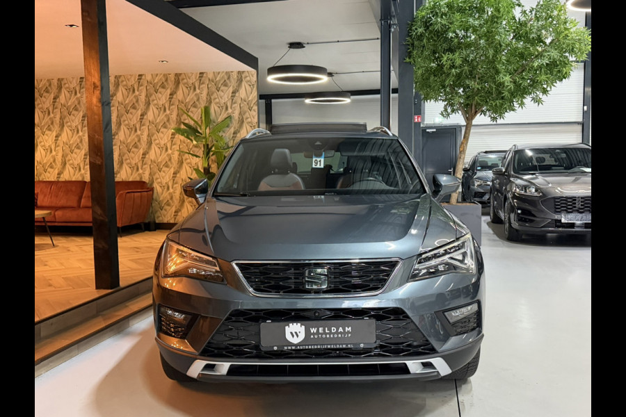 Seat Ateca 1.5 TSI Xcellence|Pano|Alcantara|19" Zwarte Velgen|360° Camera|Keyless|Sfeerverlichting|Virtueel Cockpit|Rijklaar