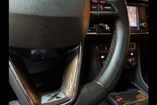 Seat Ateca 1.5 TSI Xcellence|Pano|Alcantara|19" Zwarte Velgen|360° Camera|Keyless|Sfeerverlichting|Virtueel Cockpit|Rijklaar