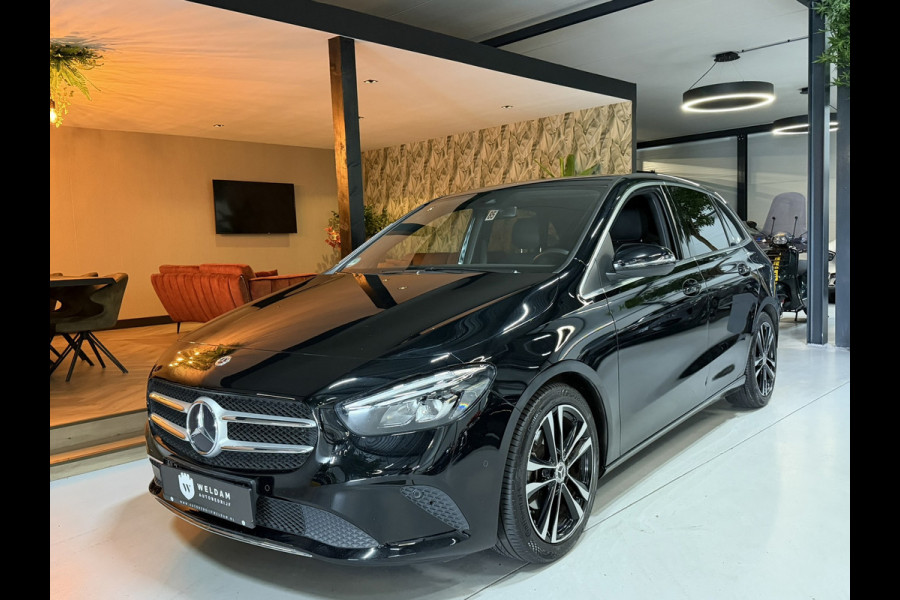 Mercedes-Benz B-Klasse 180 Business Solution|Matrix LED|MBUX|Virtual Cockpit|Half Leder|StoelVW|Elek. Achterklep|CarPlay|Rijklaar