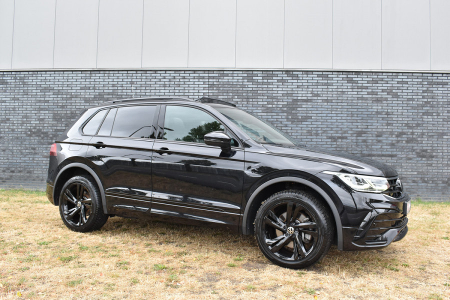 Volkswagen Tiguan 1.4 TSI eHybrid R-Line Business+ Facelift Black edition Plugin-hybride 1e eigenaar Pano 245pk IQ-light