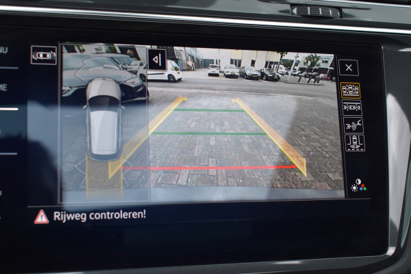 Volkswagen Tiguan 1.4 TSI eHybrid R-Line Business+ Facelift Black edition Plugin-hybride 1e eigenaar Pano 245pk IQ-light